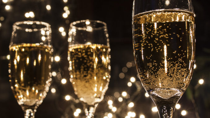 Where do champagne bubbles come from? - Curiokids