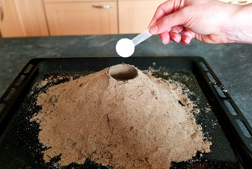 fabriquer un volcan dans la cuisine