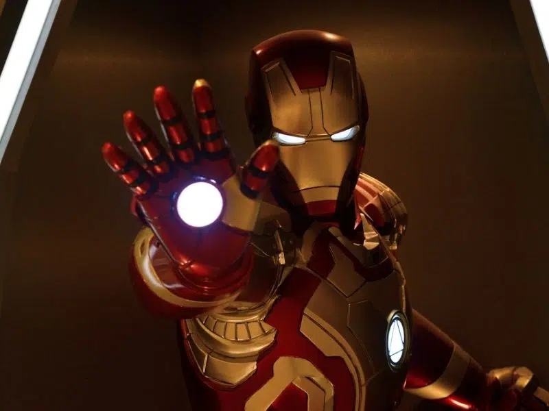 Iron man est un cyborg, pas un robot